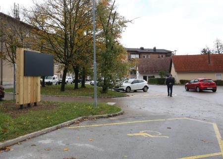 NOVE OGLASNE TABLE 11 FOTO LJUBO VUKELIČ